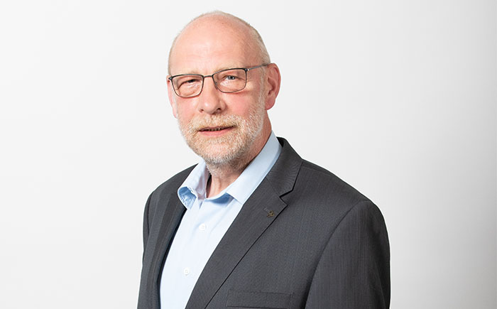 Portrait von Bernd Mahnken